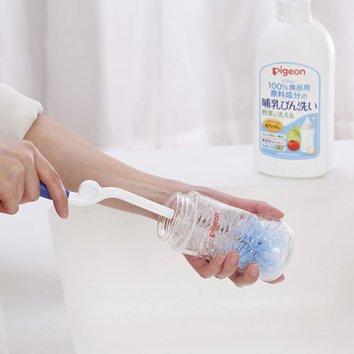 Pigeon Baby Bottle Cleanser (800ml)
