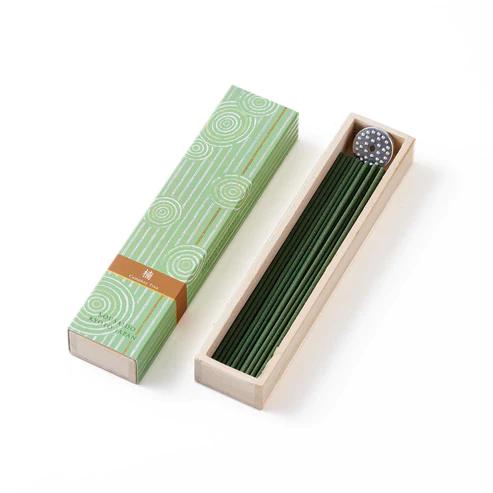 Kousaido Hyakurakuko Sandalwood Incense Stick 13.5 cm Camphor Tree Fragrance 40 sticks